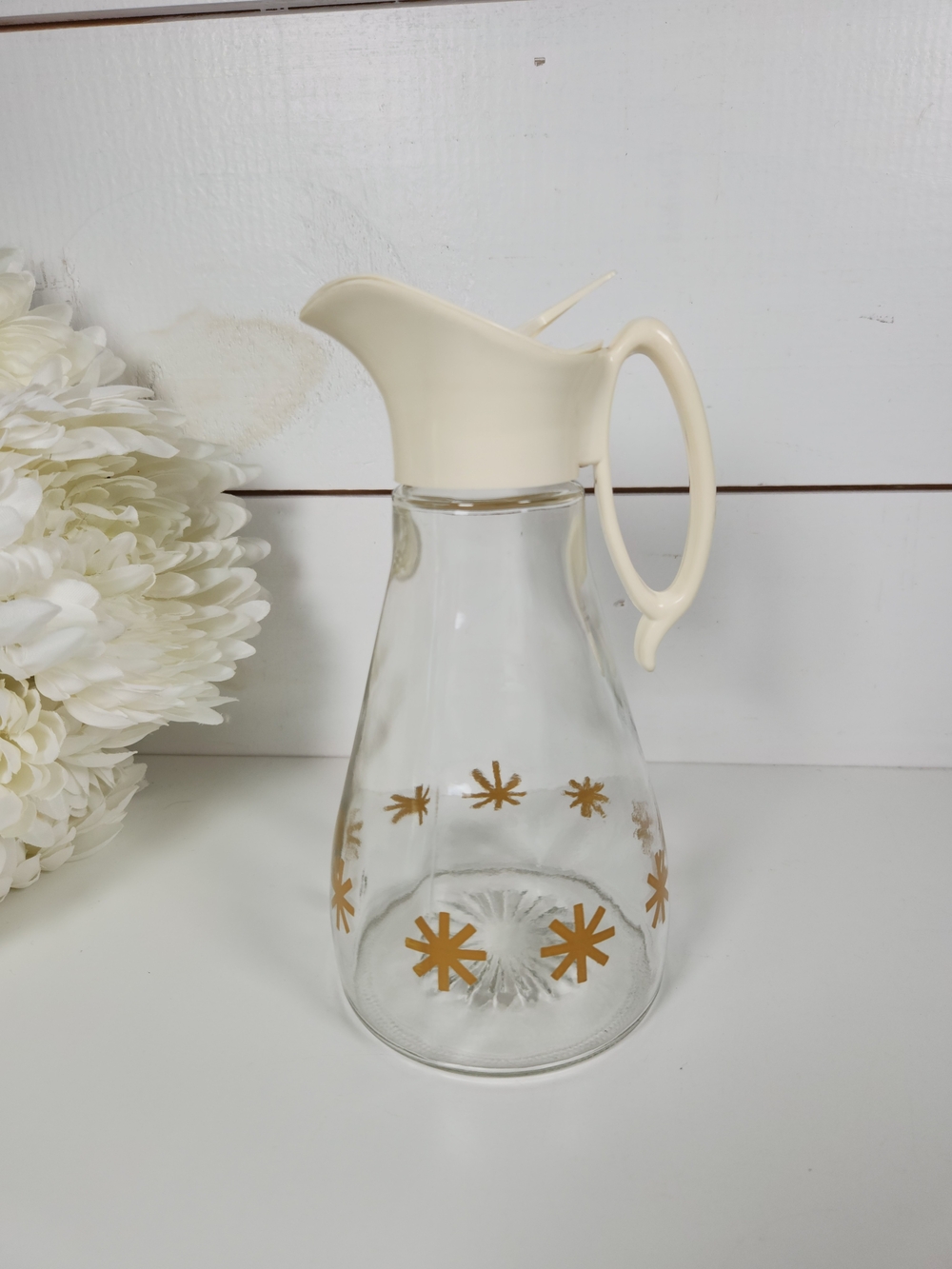 Vintage Log Cabin Glass Syrup Dispenser w/ Gold Atomic Stars MCM Serving Pitcher